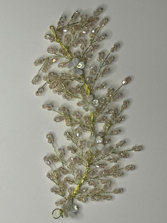 Elegant bead hair accessory
