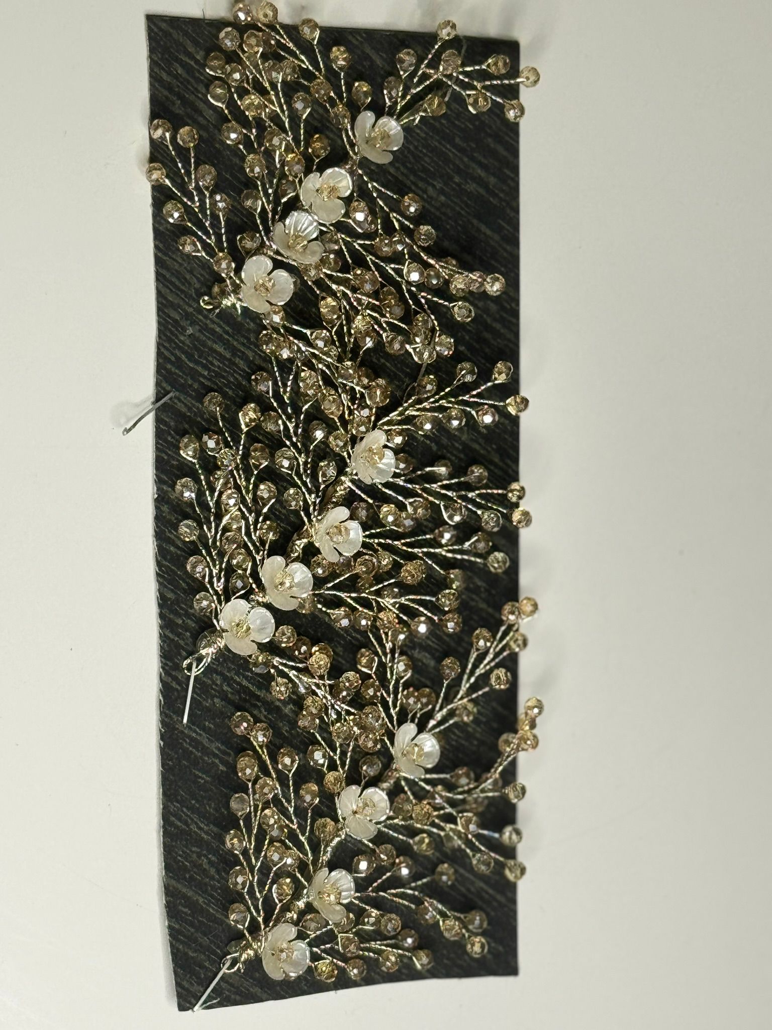 Elegant Golden Hair Accessory-3 petals