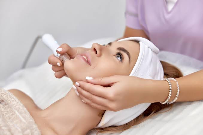 Korean Hydro Peel Facial Training
