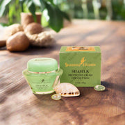 alt="Shahnaz Husain Shasilk Acne Pimple Cream"