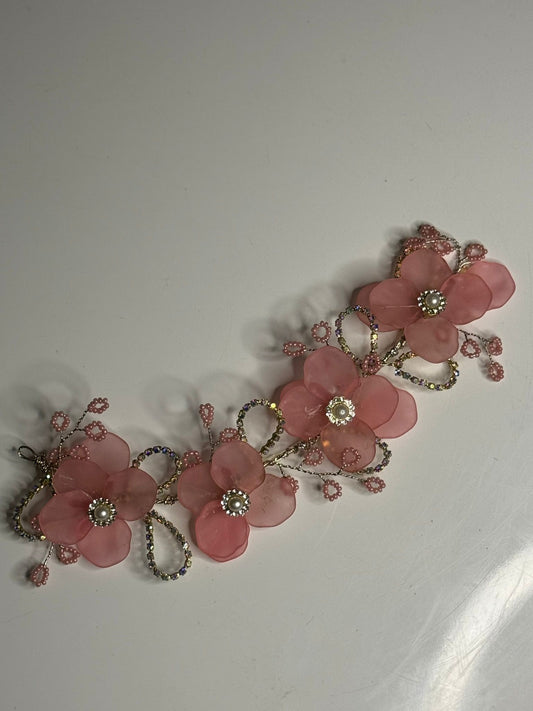 Minimalistic Peach Flower Hair Accessory