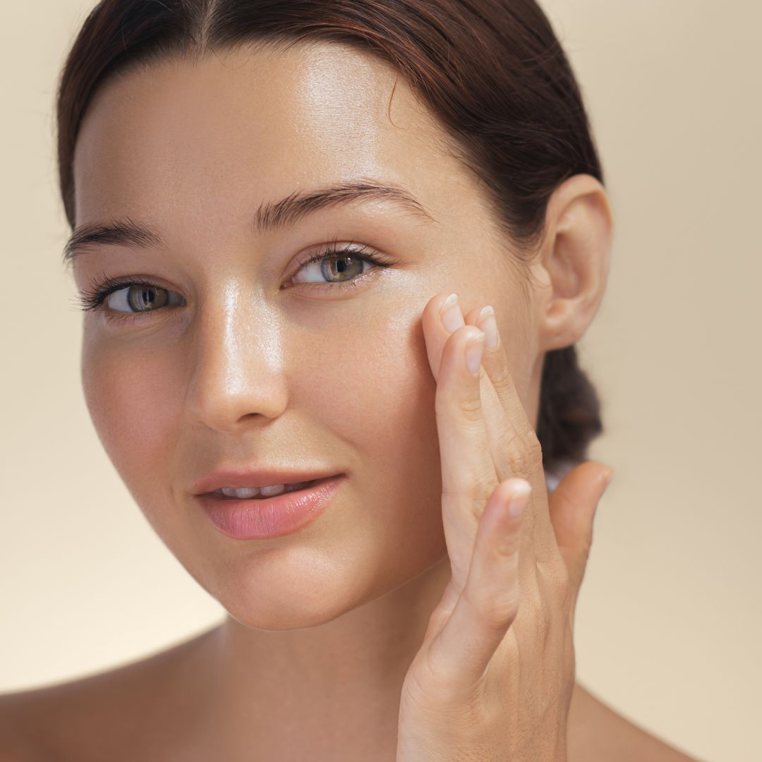 Korean Glass Glow Micro Dermaplaning Facial Training